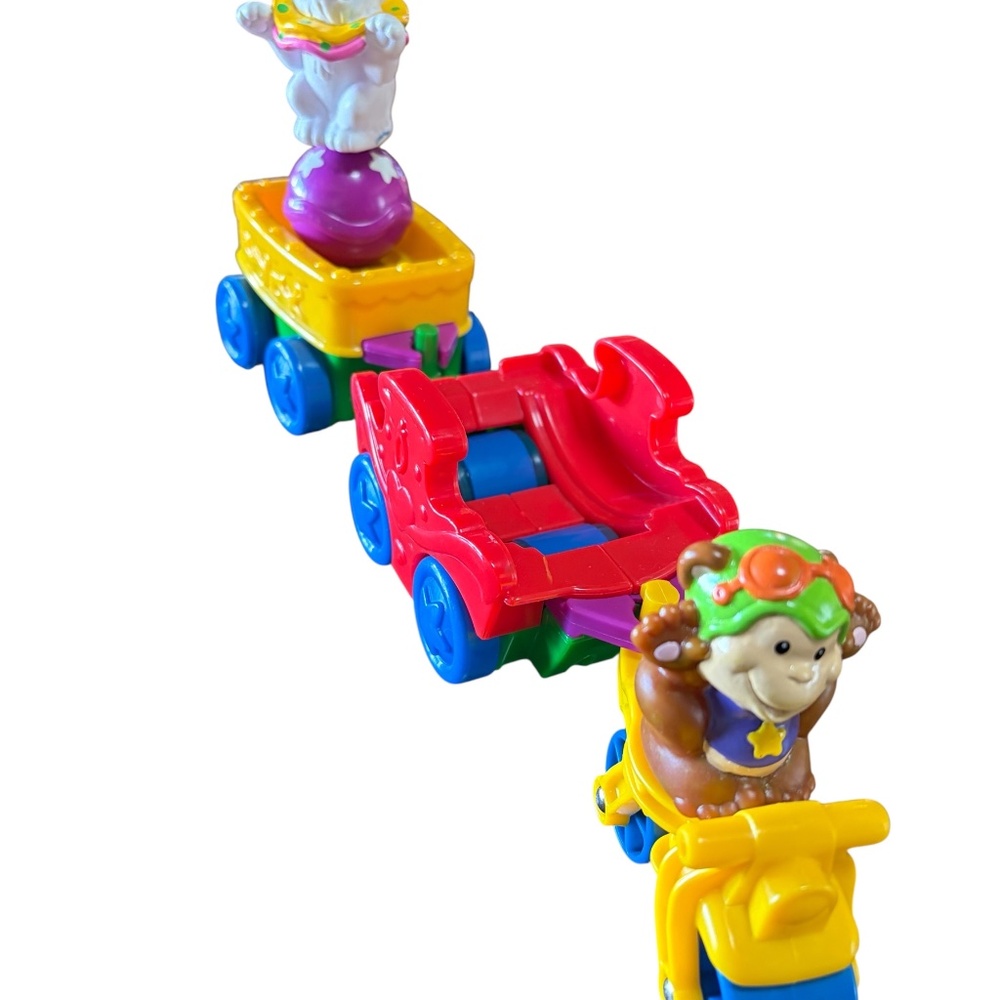 Fisher Price Little People PARADING PALS - 3 vehicles, circus monkey and dog